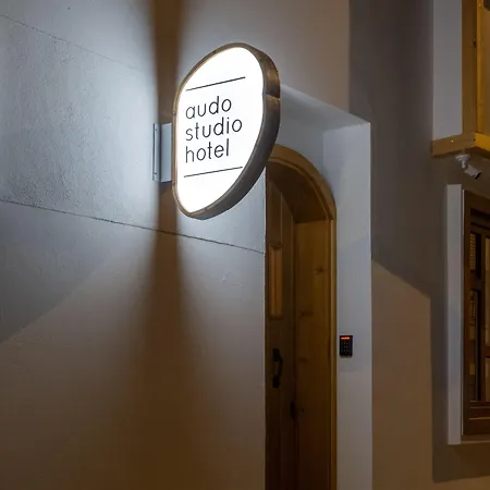 Audo Hotell 3*
