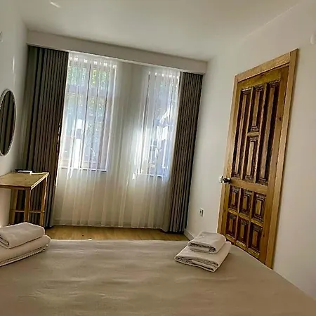 Audo 3*